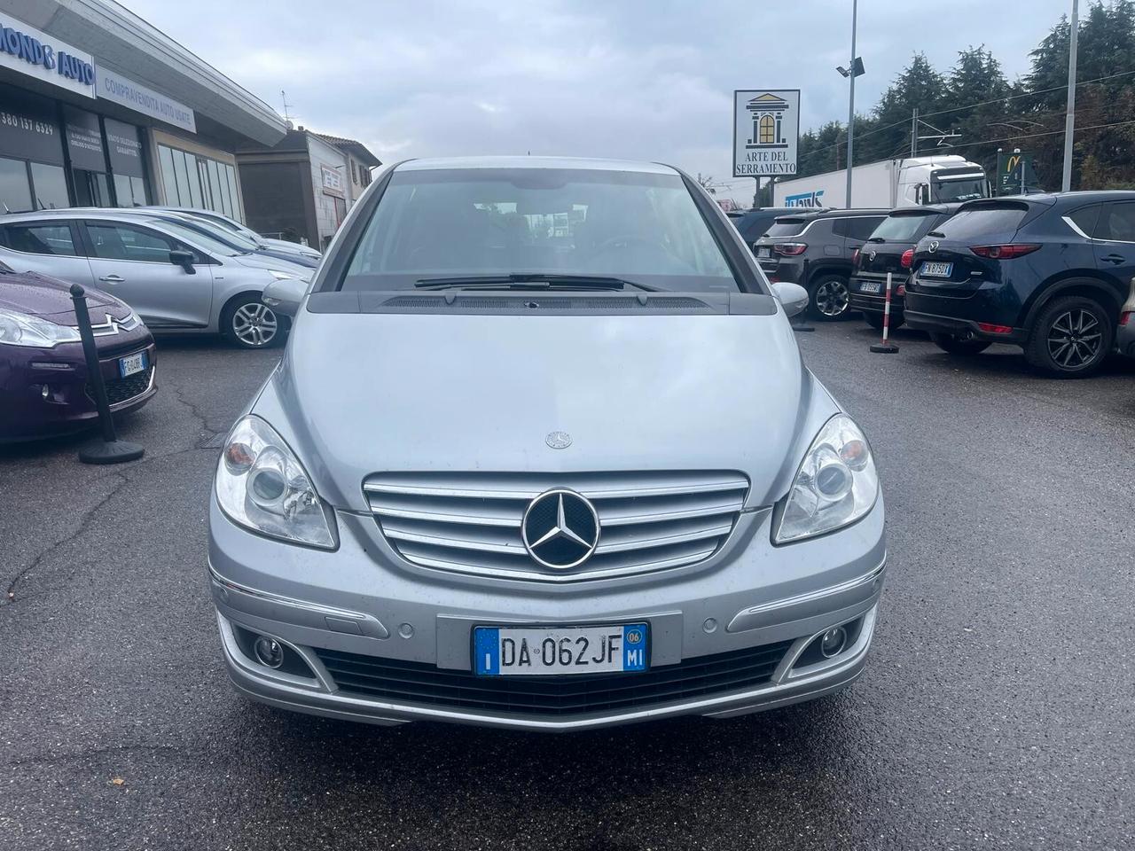 Mercedes-benz B 200 Turbo Sport