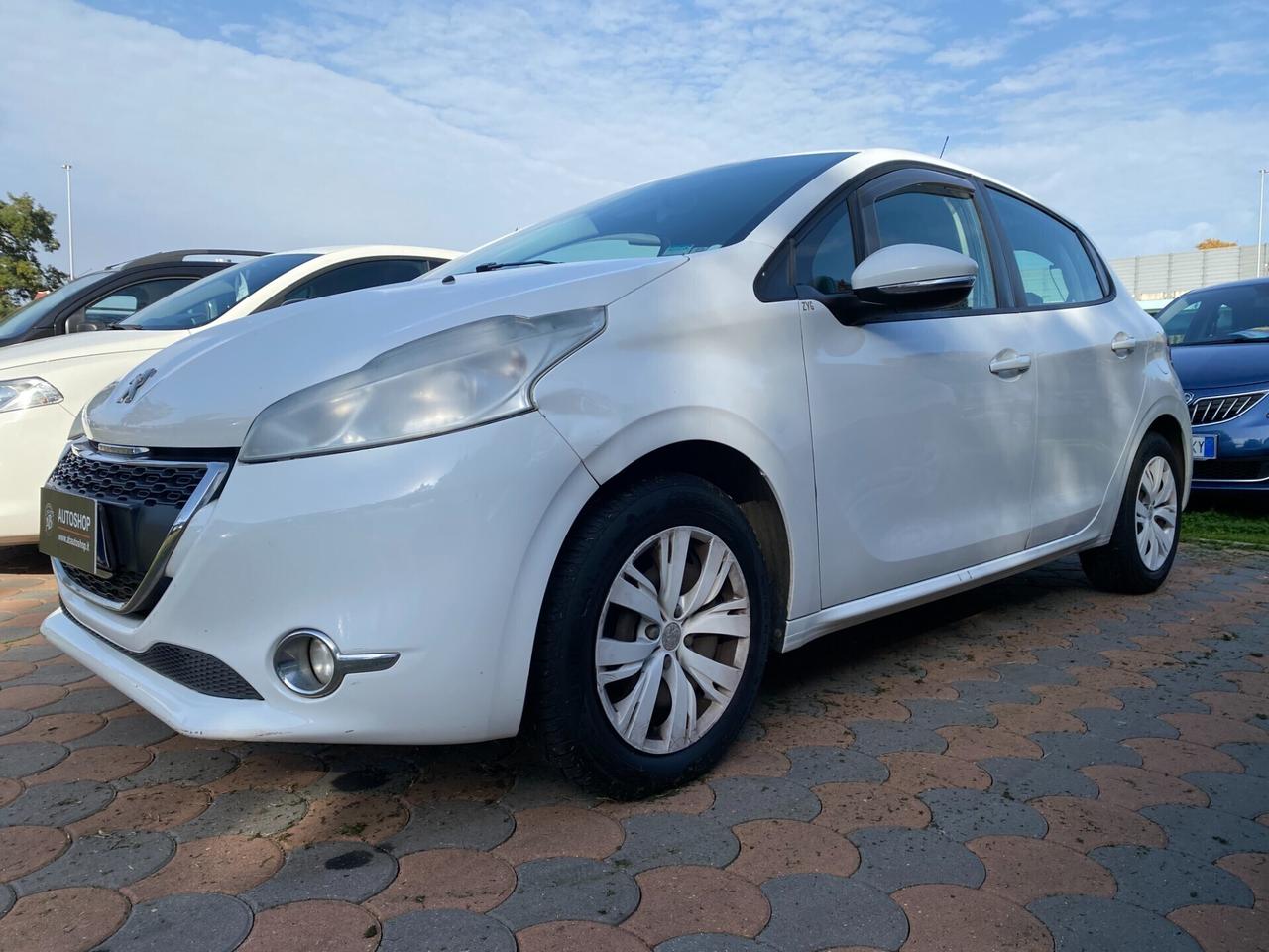 PEUGEOT - 208 - 1.2 VTi 82 CV 5p. Allure - NEOPATE