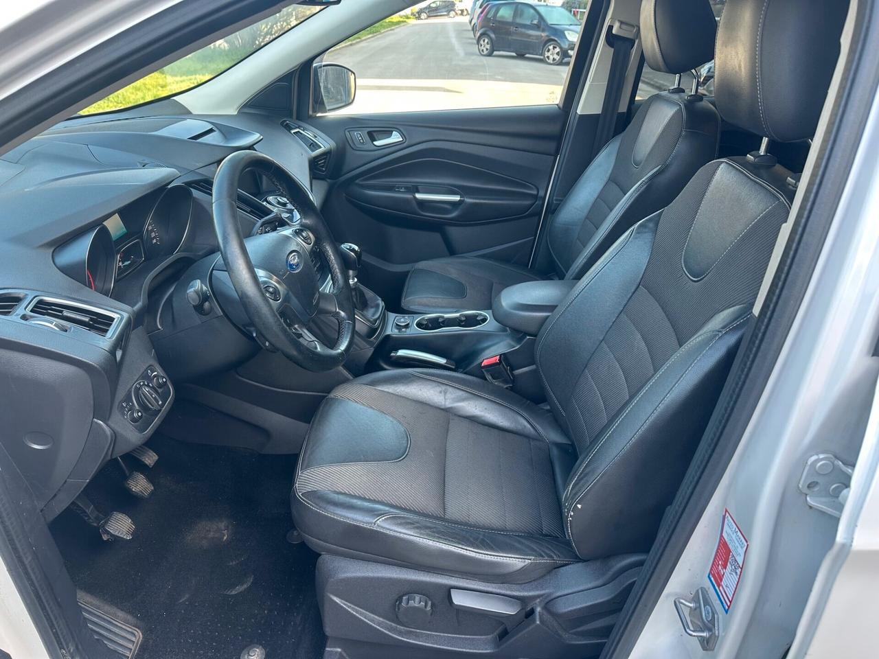 Ford Kuga 2.0 TDCI 150 CV S&S 4WD Titanium X gancio traino