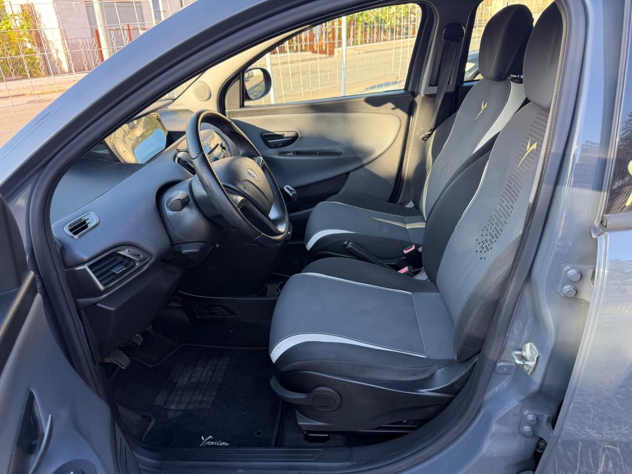Lancia Ypsilon 1.3 MJT 16V 95 CV 5 porte S&S Elle