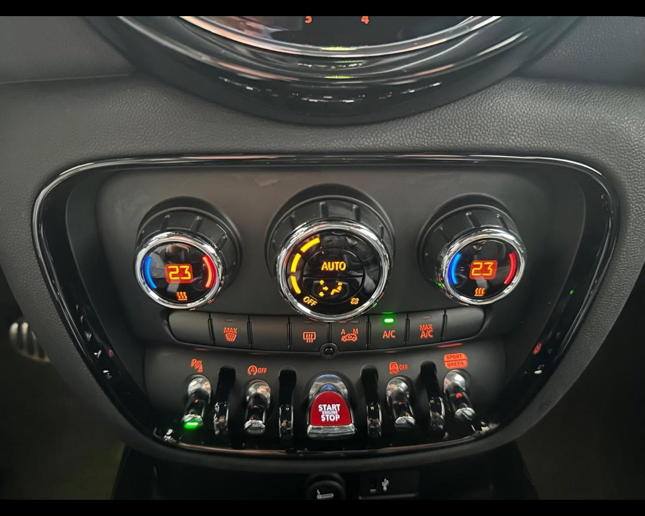 MINI Mini Clubman (F54) - Mini 2.0 Cooper SD JCW Clubman ALL4