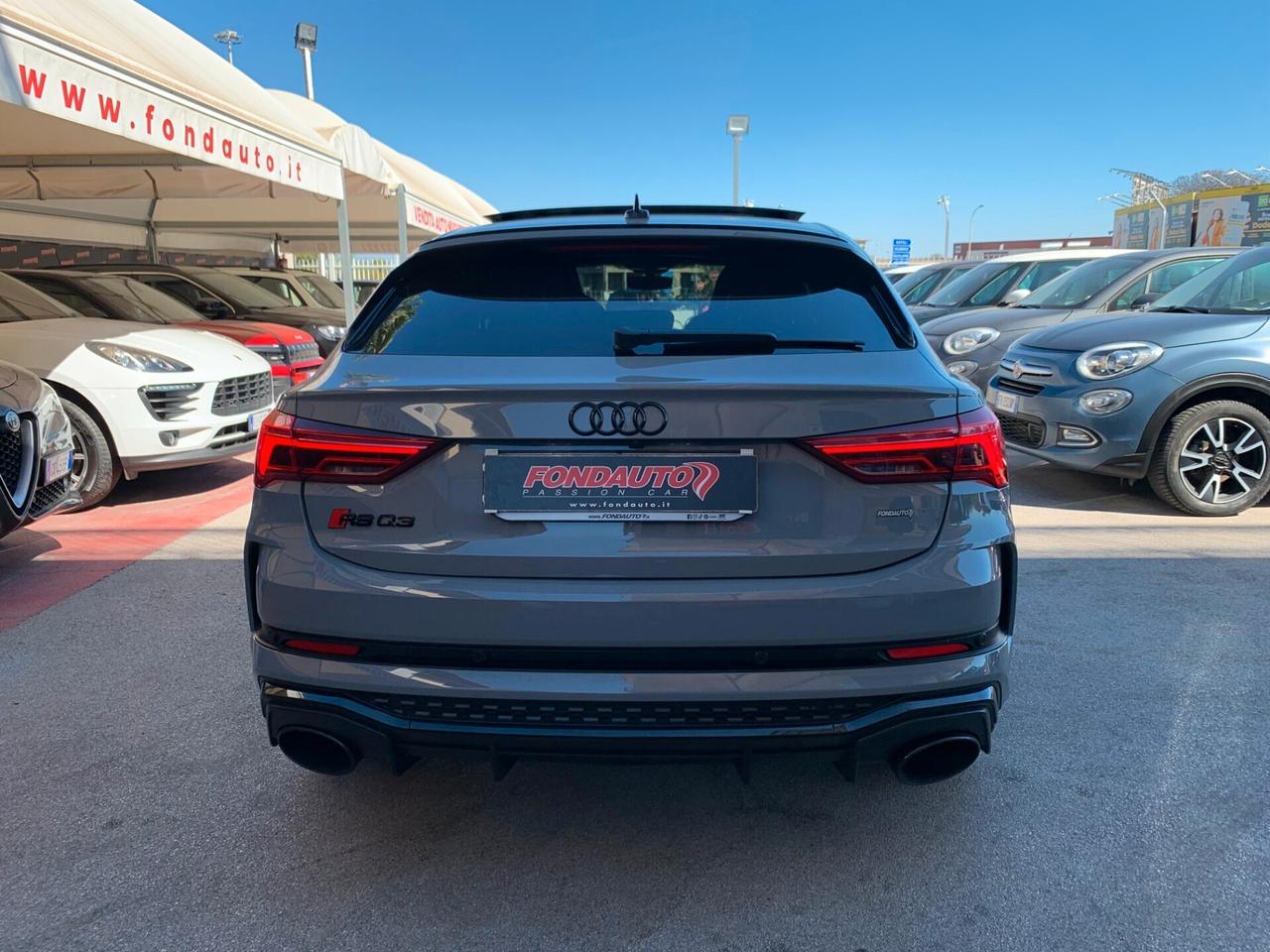 Audi RSQ3 quattro S tronic
