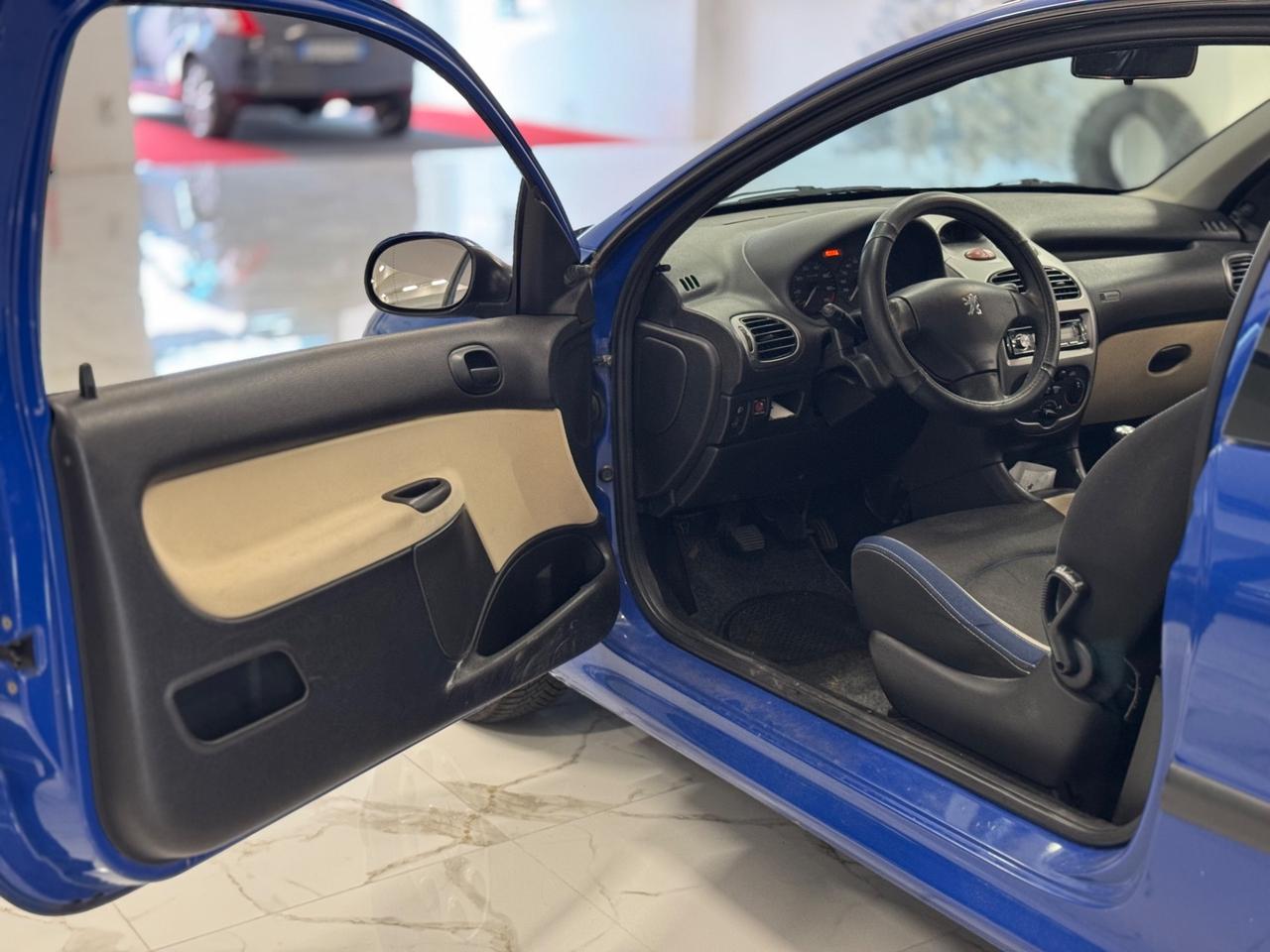 Peugeot 206 1.1 3p NEOPATENTATI