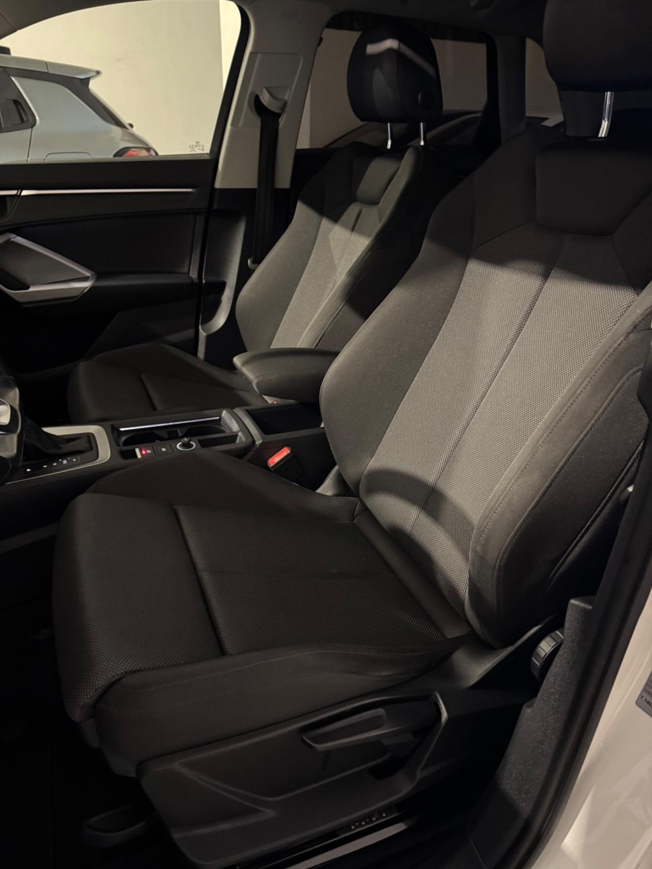 Audi Q3 35 TDI S tronic line edition