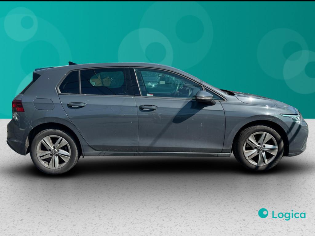 VOLKSWAGEN Golf VIII 2020 - Golf 2.0 tdi scr Life 150cv dsg