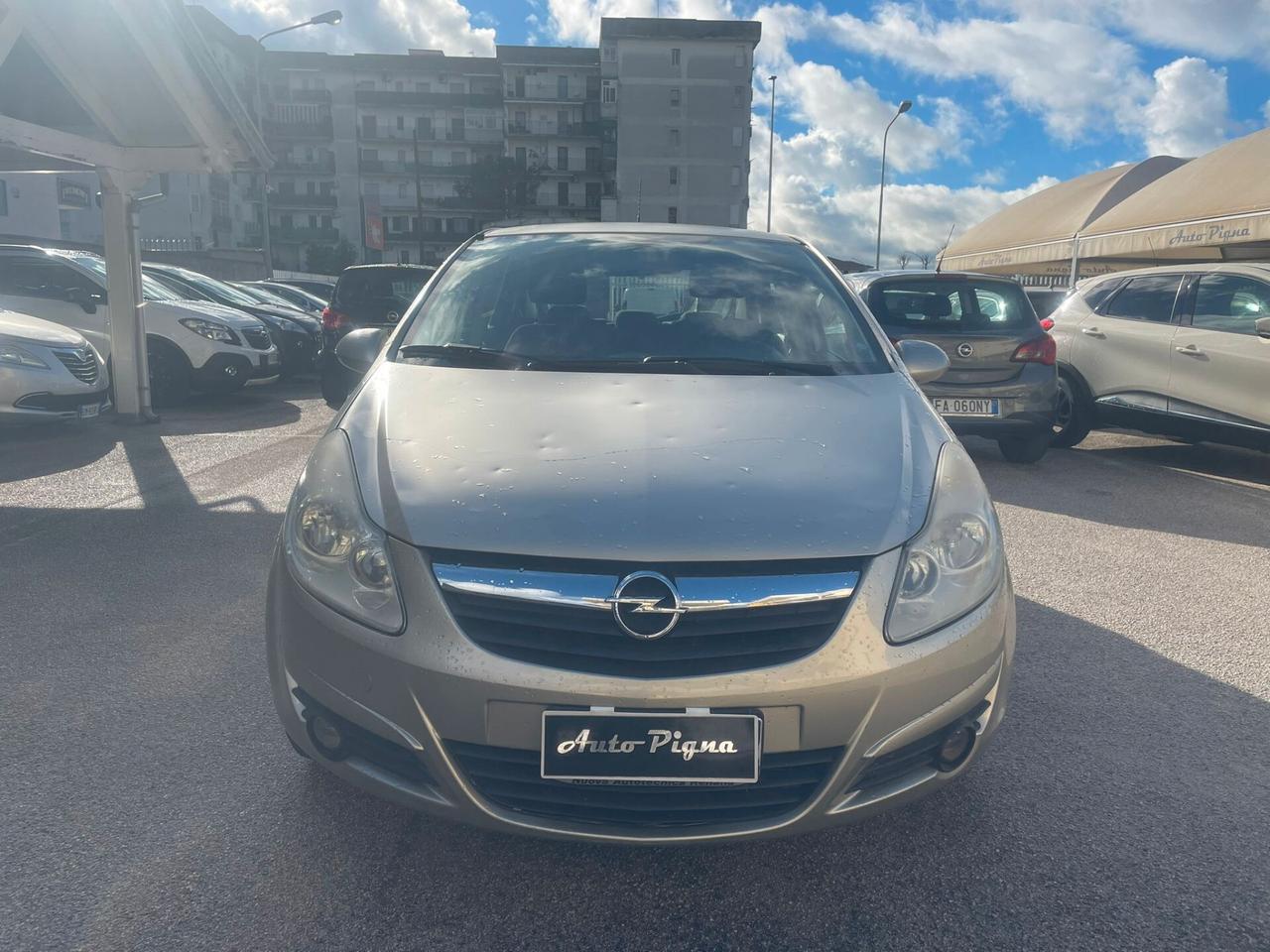 Opel Corsa 1.2 5 porte Cosmo