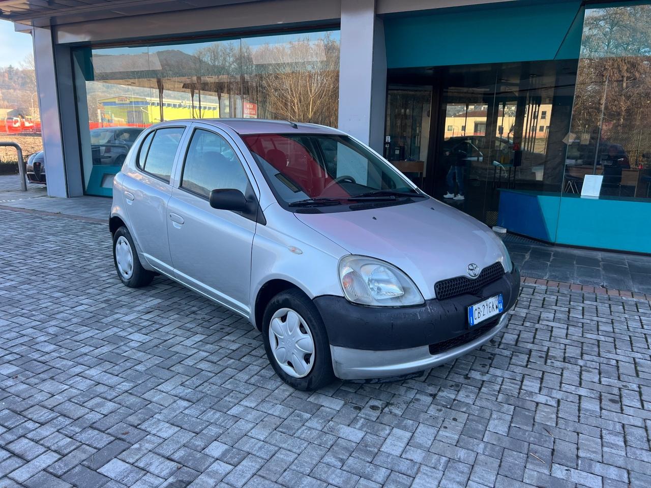 Toyota Yaris 1.0 Benzina - NEOPATENTATI