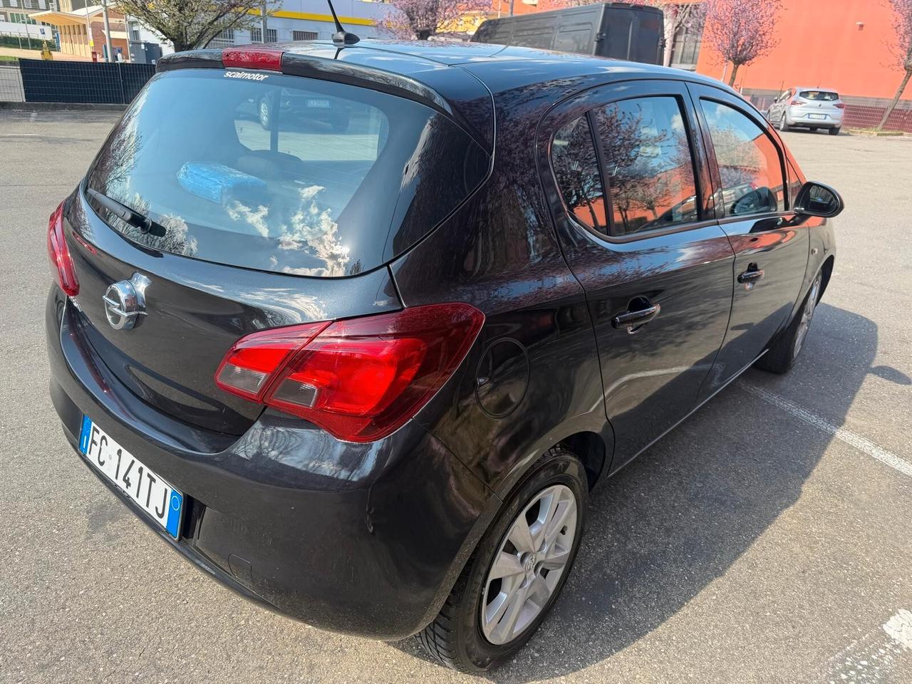 Opel Corsa 1.2 5P. Benzina