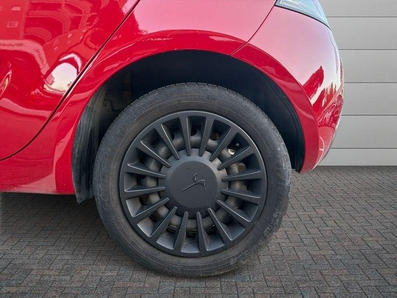 Lancia Ypsilon Ypsilon 1.0 firefly hybrid s&s 70cv