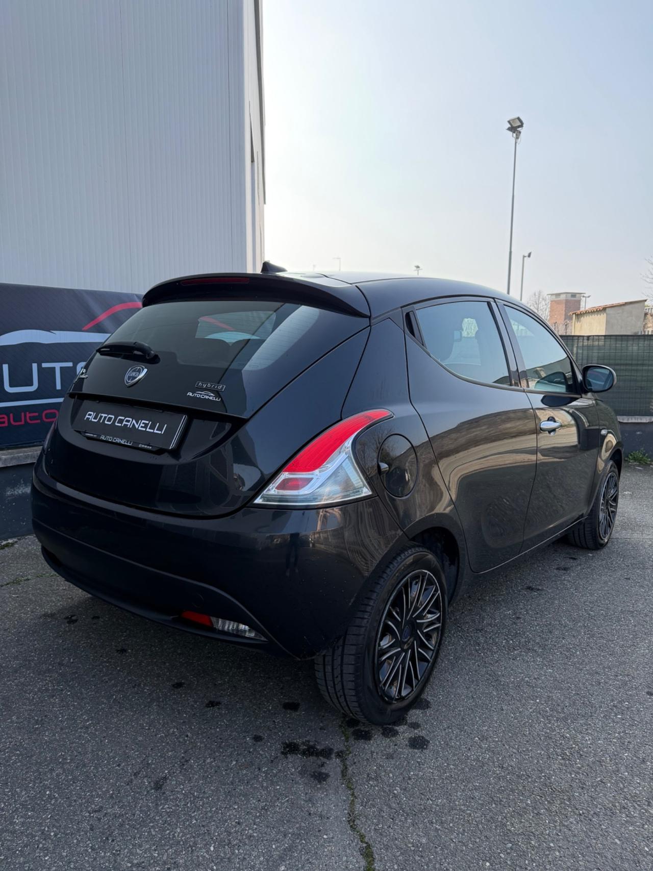 Lancia Ypsilon 1.0 FireFly 5 porte S&S Hybrid Silver Plus PREZZO REALE