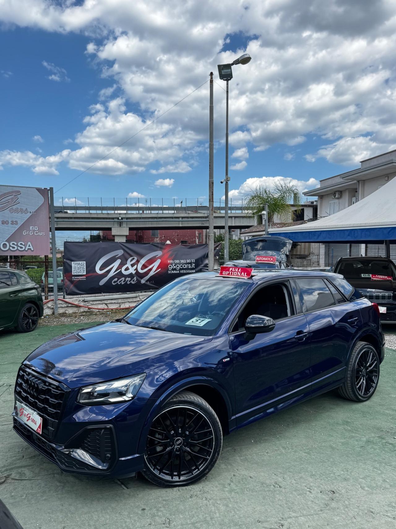 Audi Q2 30 TDI Identity Black