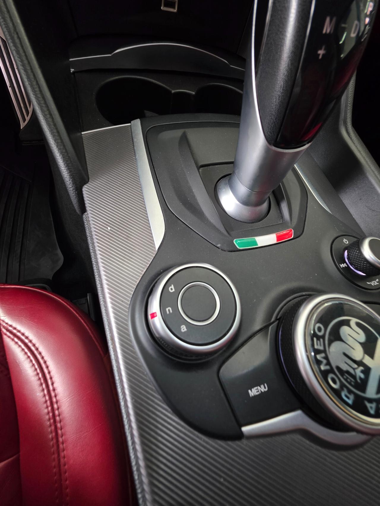 Alfa Romeo Giulia 2.2jtdm AT8 2017 99000km