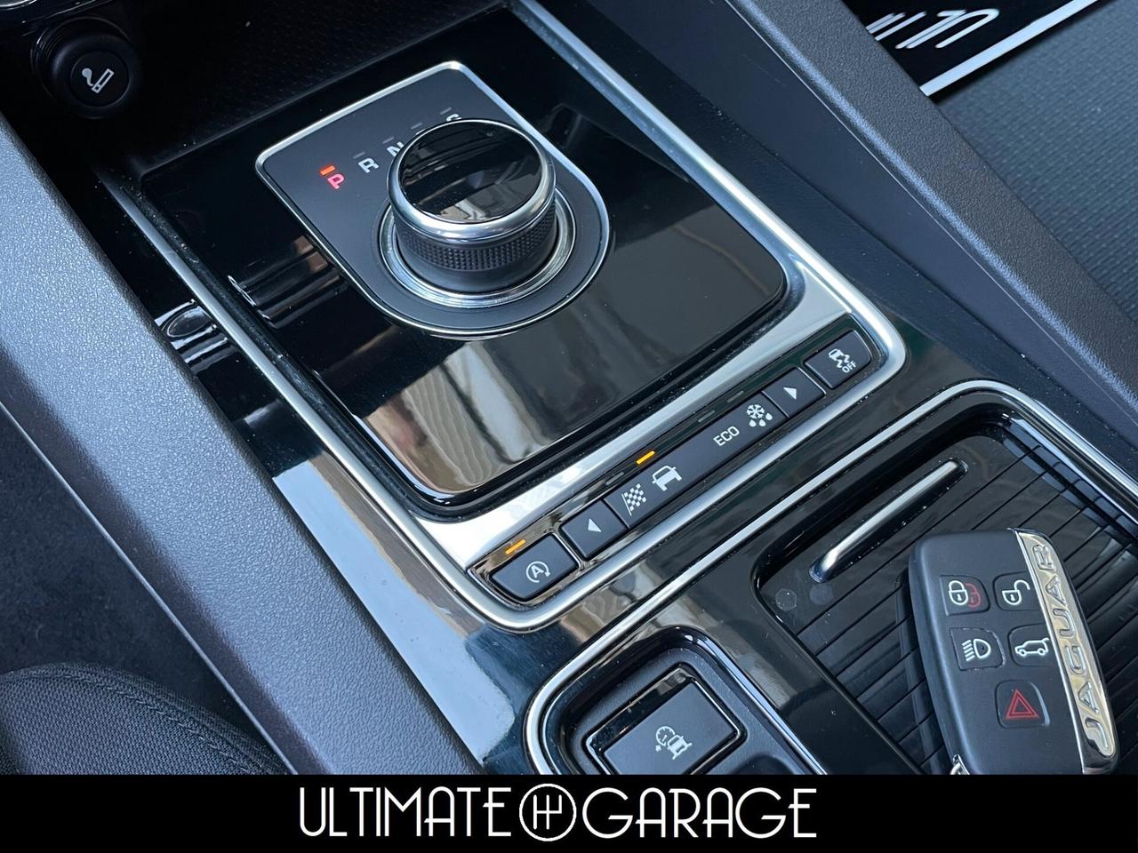 Jaguar F-Pace 2.0d Prestige awd 180cv auto *navi *camera