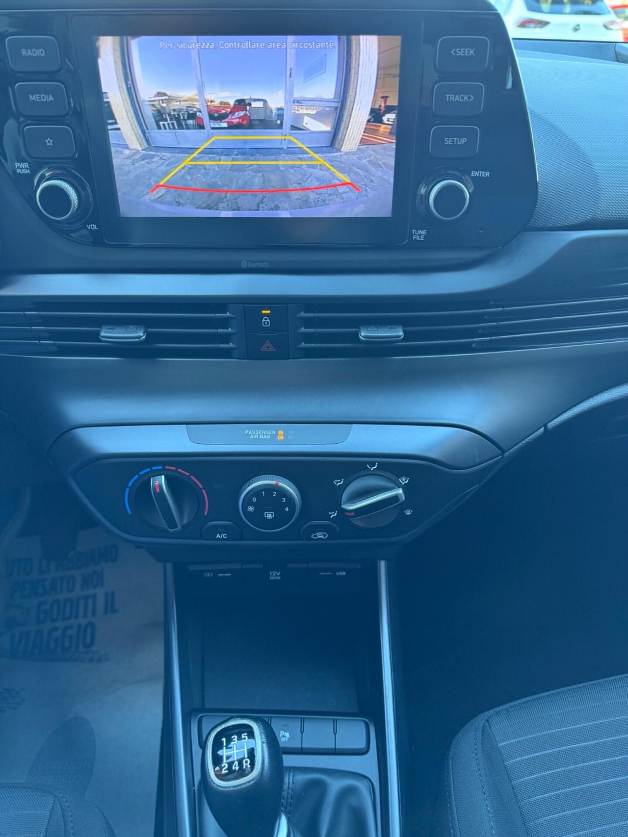 Hyundai i20 1.2 MPI MT Connectline