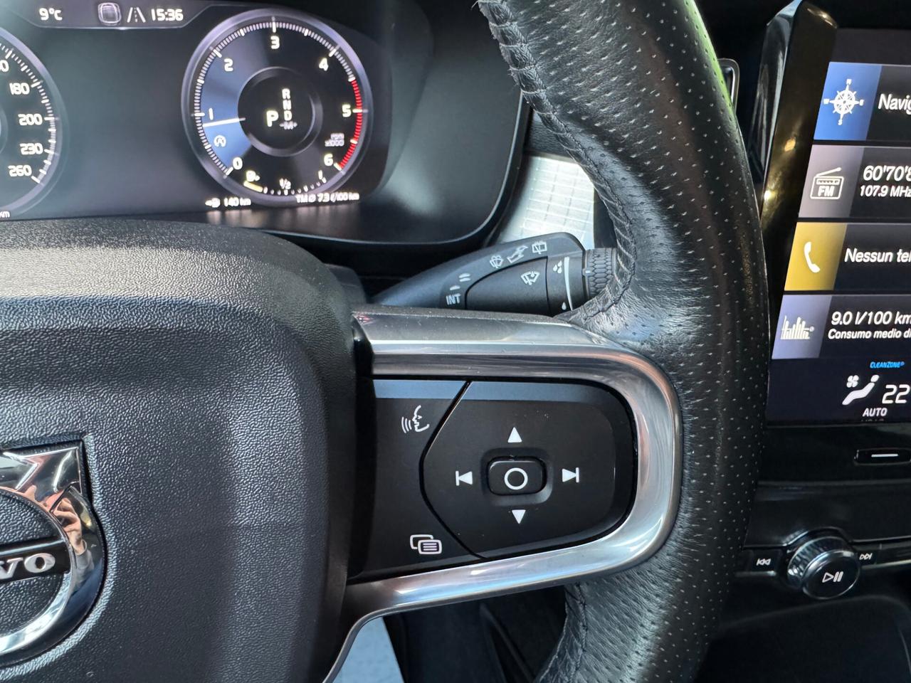 Volvo XC40 D3 AWD MOMENTUM GEART 1P GARANZIA24MESI