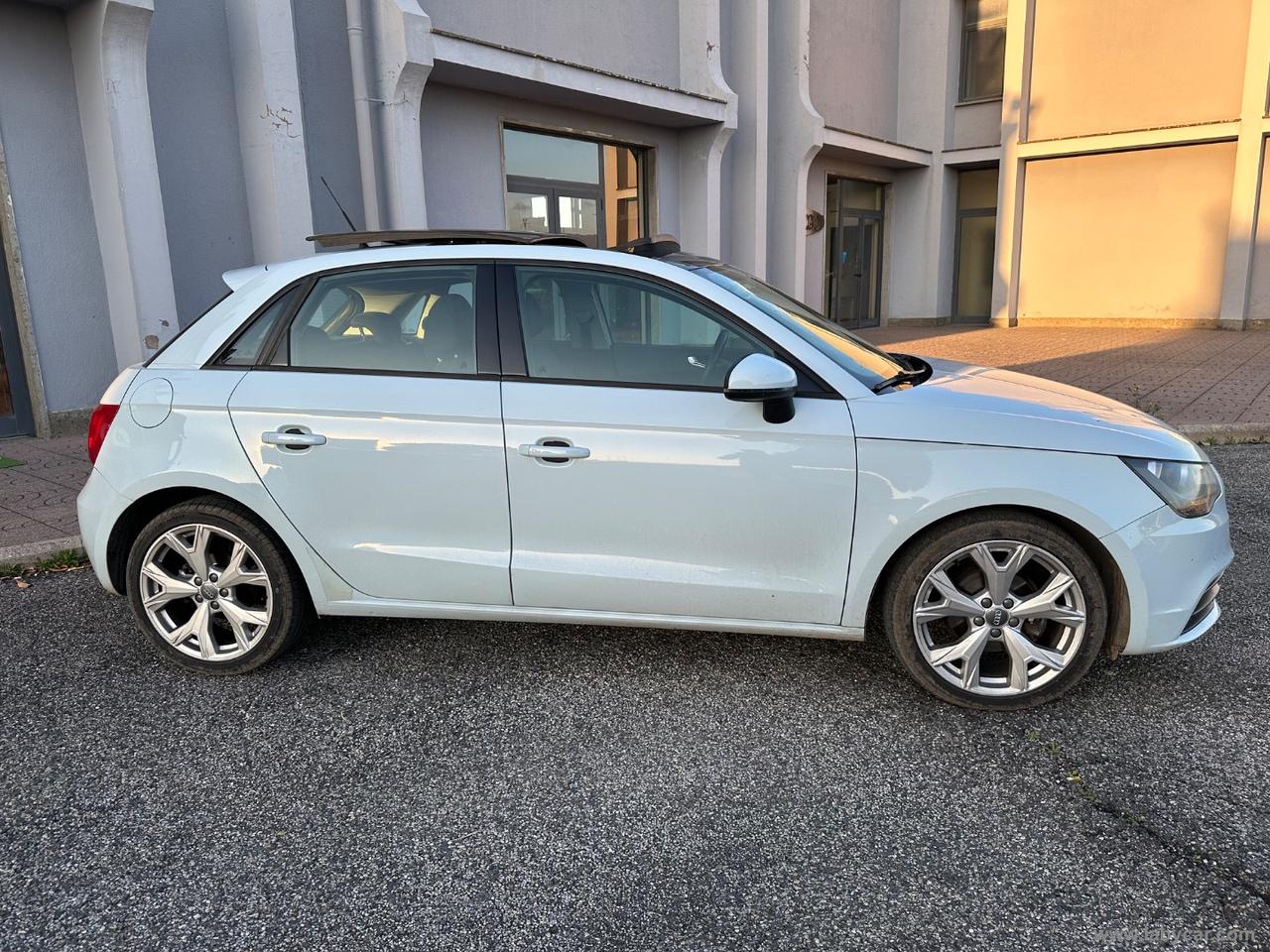AUDI A1 SPB 1.6 TDI S tr. Ambition TETTO APRIBILE