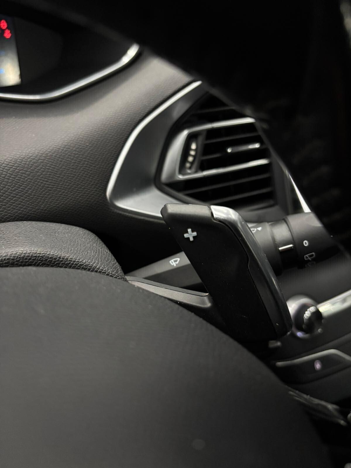 Peugeot 308 BlueHDi 1.5 130 S&S EAT8 Allure