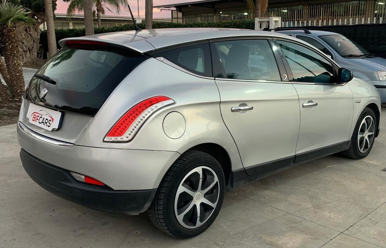 Lancia Delta 1.6 MJT DPF Oro