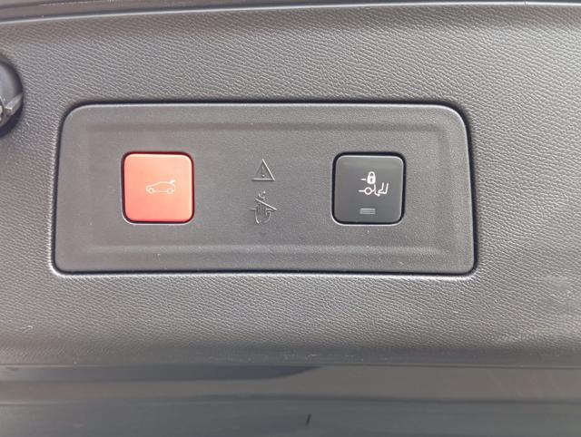 PEUGEOT 508 *PROMO* BlueHDi 180 Stop&Start EAT8 First Edition