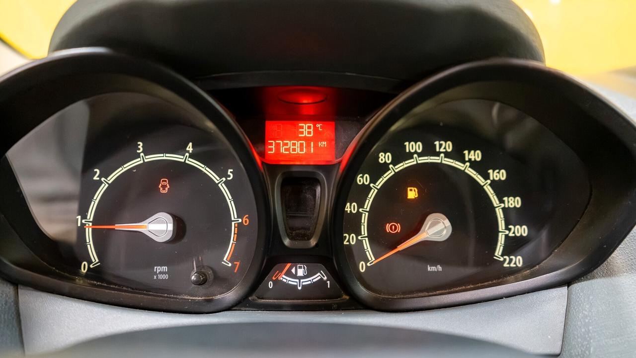 Ford Fiesta 1.4 5 porte Bz.- GPL Titanium PERMUTA