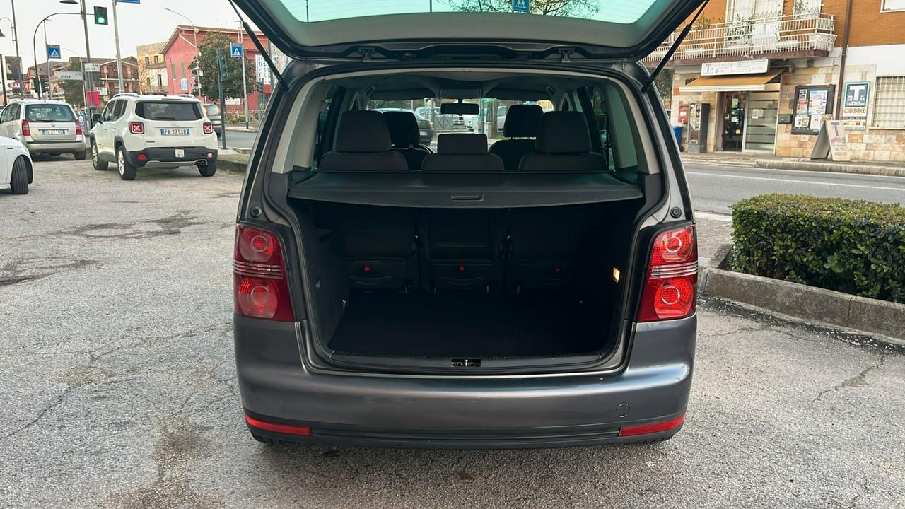 Volkswagen Touran 2.0 16V TDI Highline