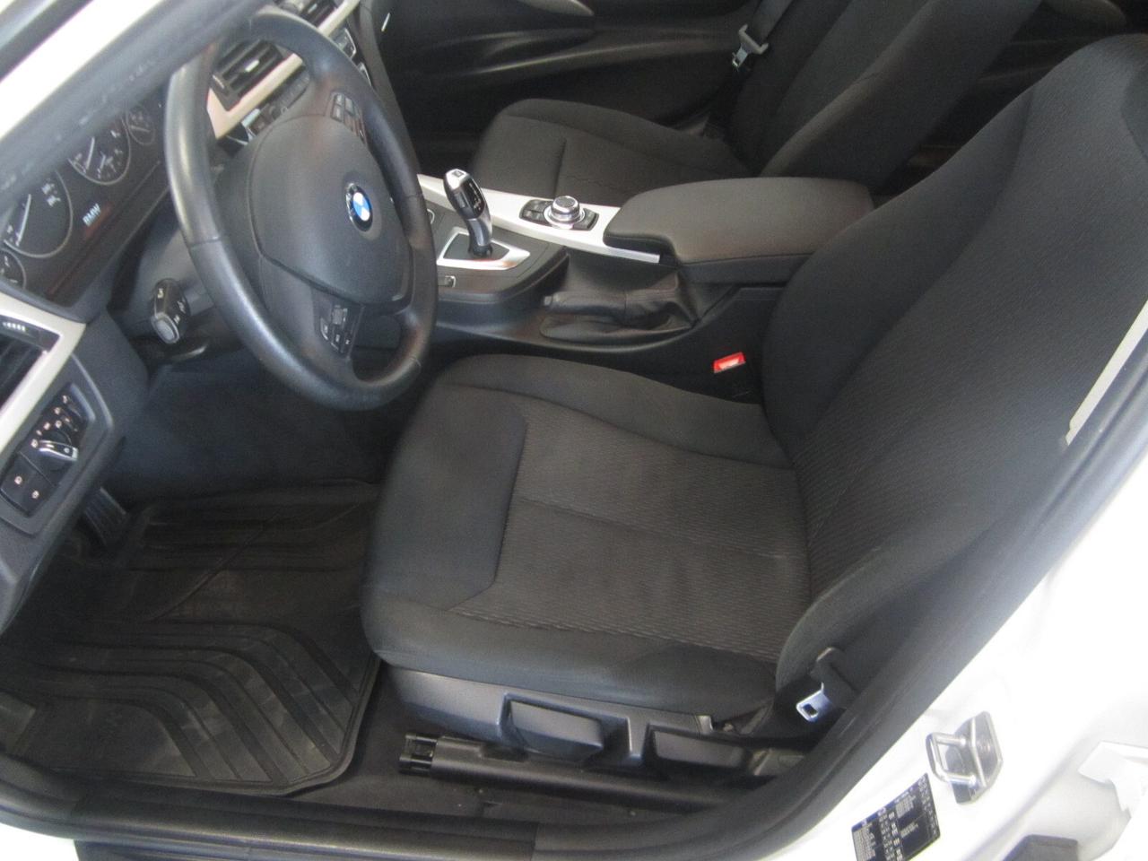 Bmw 318 318d Touring Business Advantage aut.