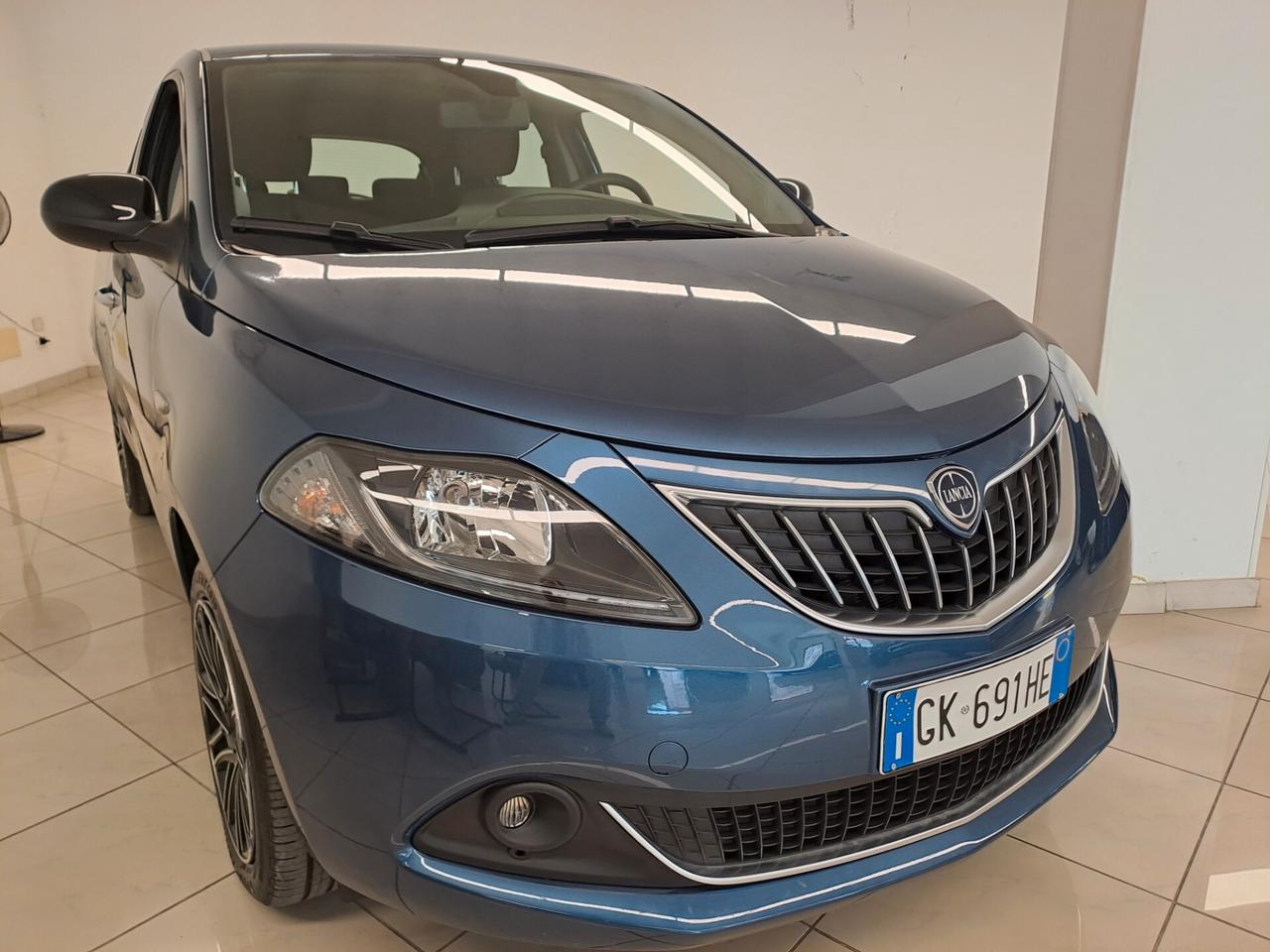 Lancia Ypsilon 1.0 FireFly 5 porte S&S Hybrid Ecochic Gold