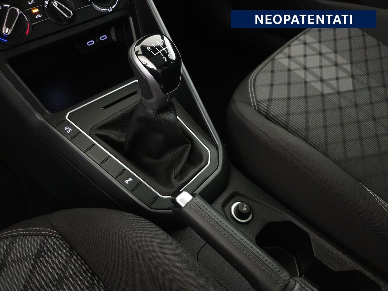 Volkswagen Taigo 1.0 tsi r-line 110cv