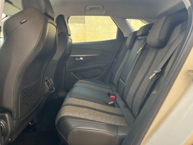 PEUGEOT 3008 1.6BlueHDi 120 EAT6 Allure