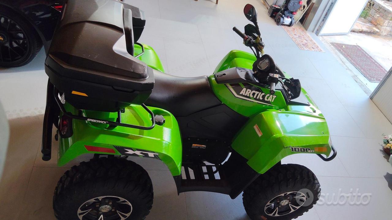 Quad Arctic Cat XT 1000