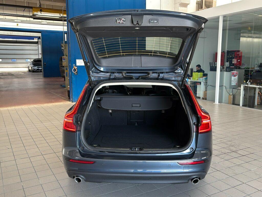 Volvo V60 2.0 B4 Momentum Business