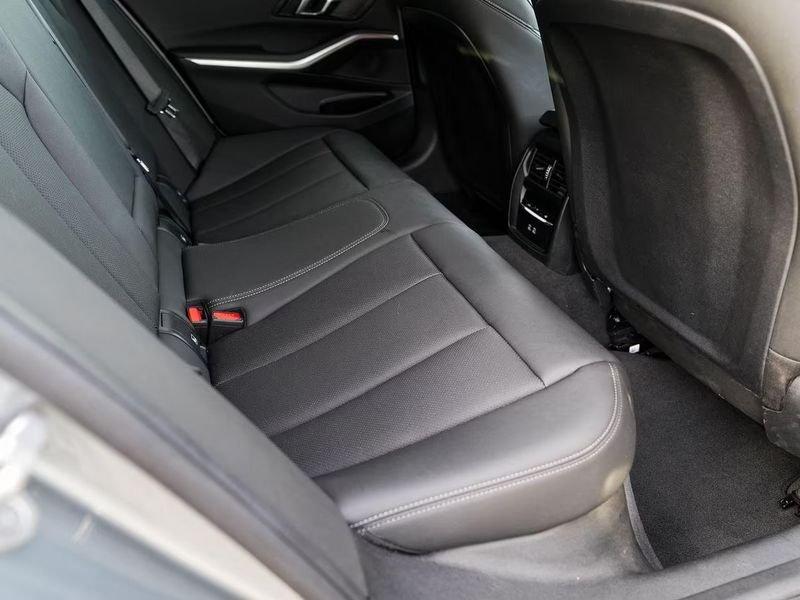 BMW Serie 3 320d 48V MSport Touring auto Tetto Gancio Pelle Full LED