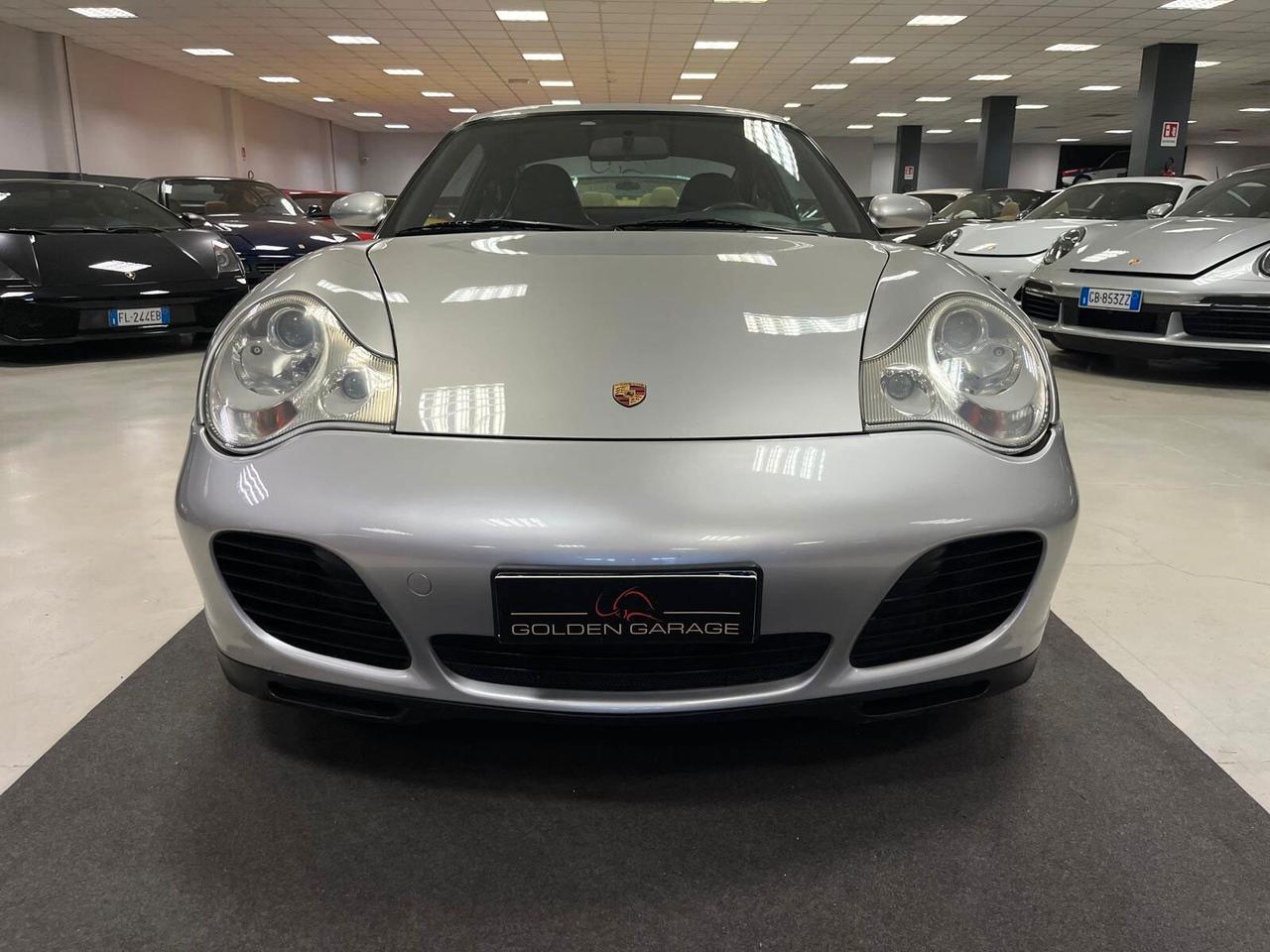 Porsche 911 Carrera 4S cat Coupé