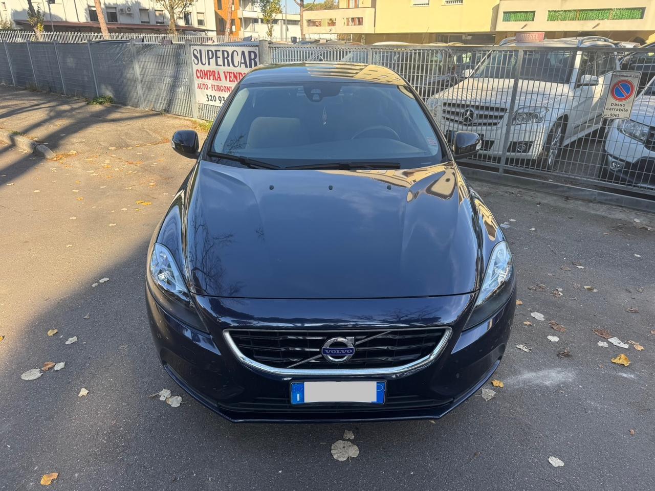 Volvo V40 D2 R-design 1.6 D neopaten garanzia 12m