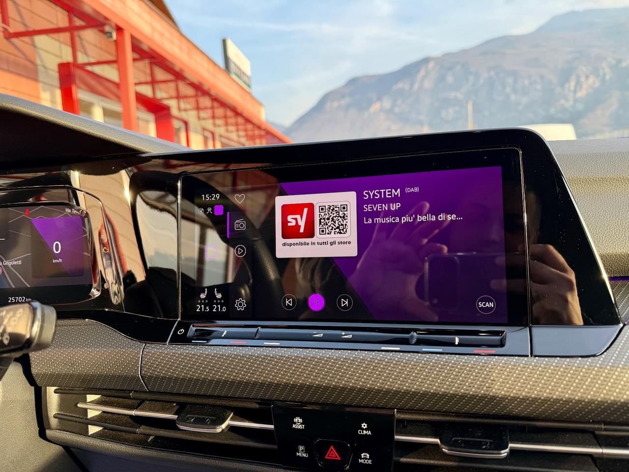 Volkswagen Golf 8 2.0 TSI DSG 4Motion R-Line