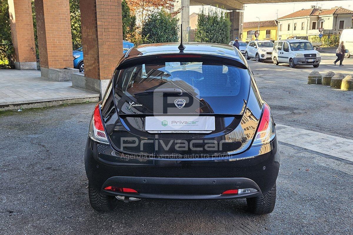 LANCIA Ypsilon 1.2 69 CV 5 porte GPL Ecochic Silver