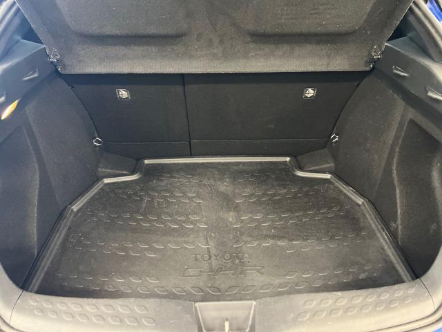 TOYOTA C-HR 1.8 Hybrid E-CVT Style