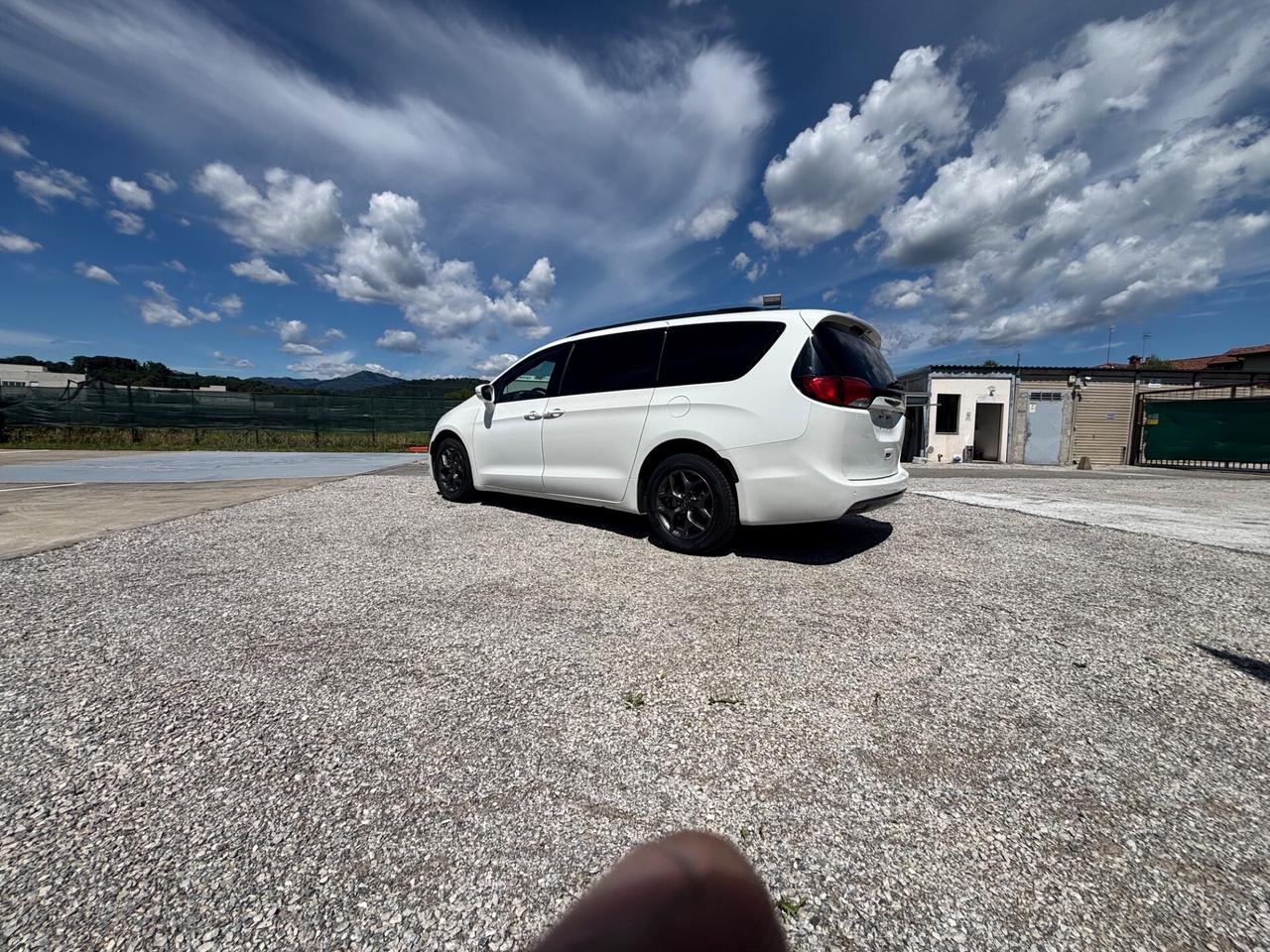 Chrysler Pacifica touring gpl full optional
