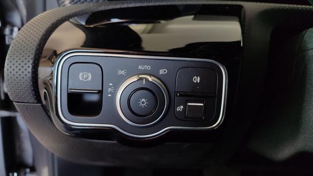 MERCEDES-BENZ A 180 d Auto SPORT NAVI CAMERA * IVA ESPOSTA *