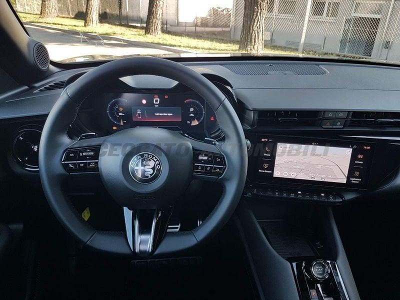 Alfa Romeo Junior Junior 1.2 ibrida Speciale 145cv edct6