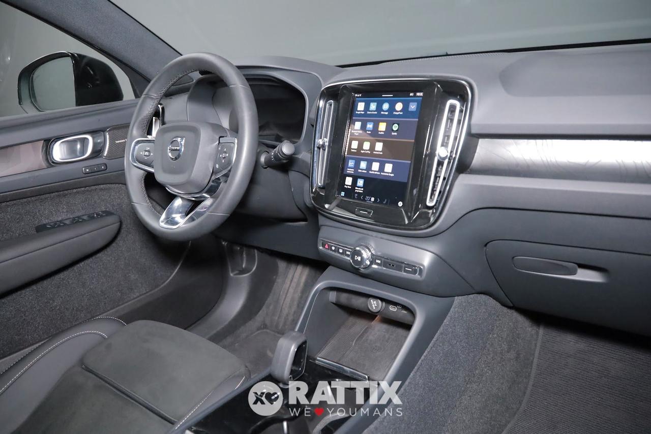 Volvo C40 motore elettrico Twin Motor Ultimate AWD + tetto panoramico