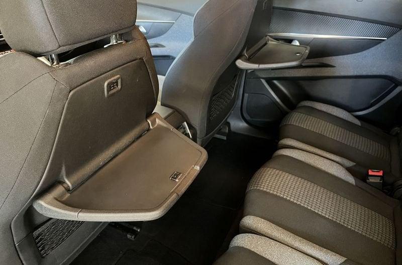 Peugeot 5008 5008 1.5 bluehdi Active Business s&s 130cv