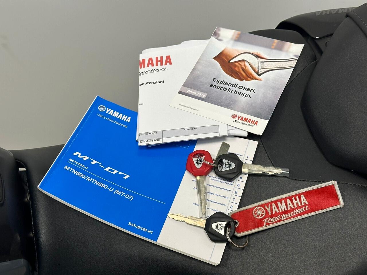 YAMAHA MT07 MT-07 2022 DA 99€ AL MESE