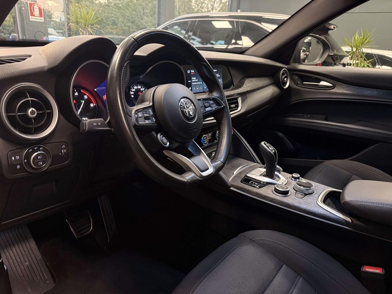 Alfa Romeo Stelvio 2.2 Turbodiesel 190 CV AT8 RWD Q2