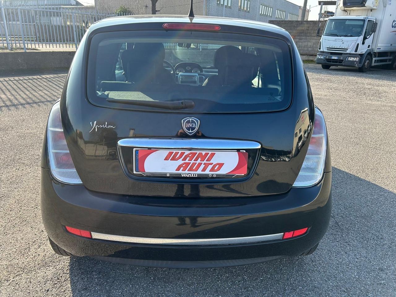 Lancia Ypsilon 1.2 Argento