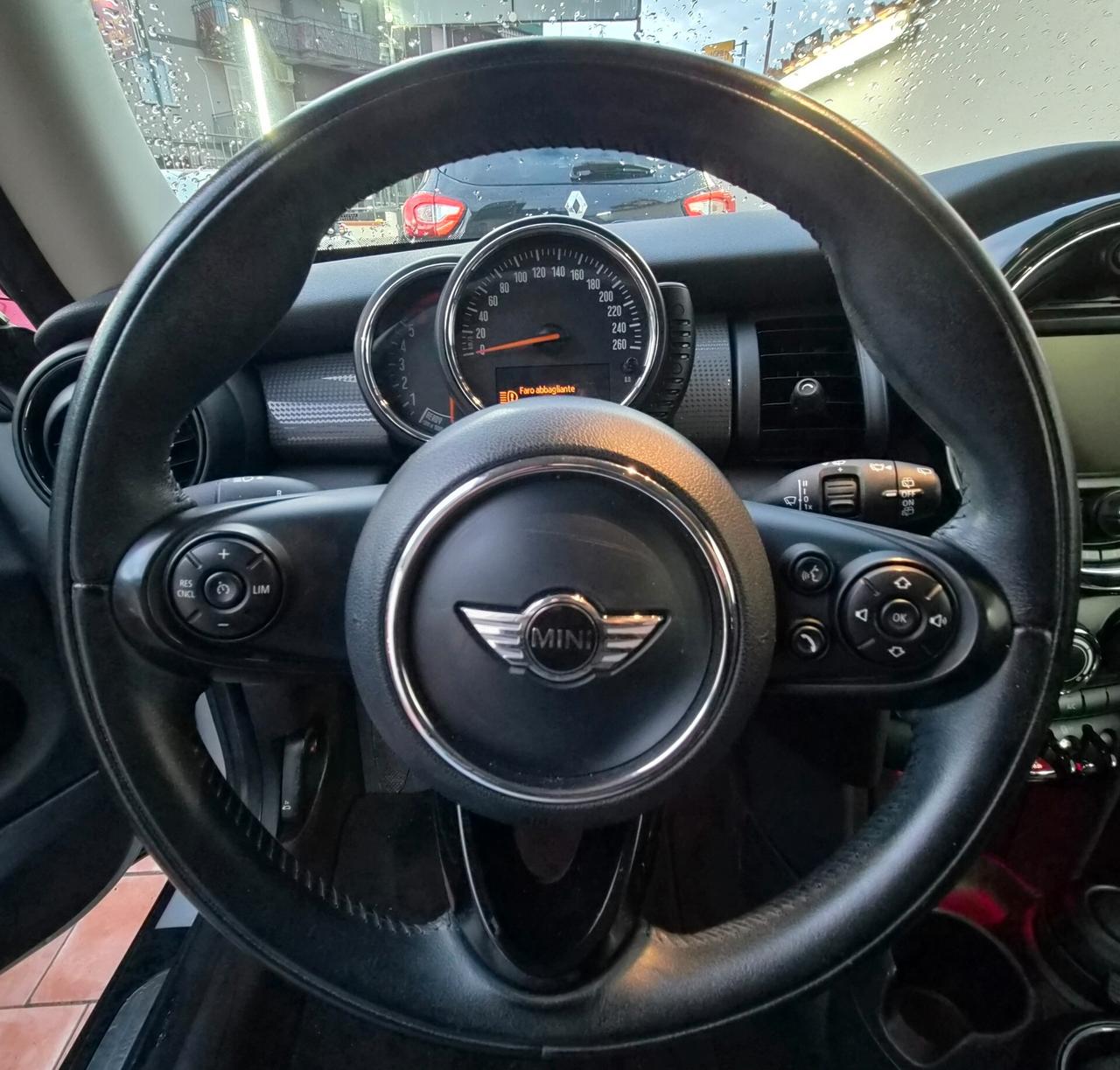 Mini 1.5 One D Business