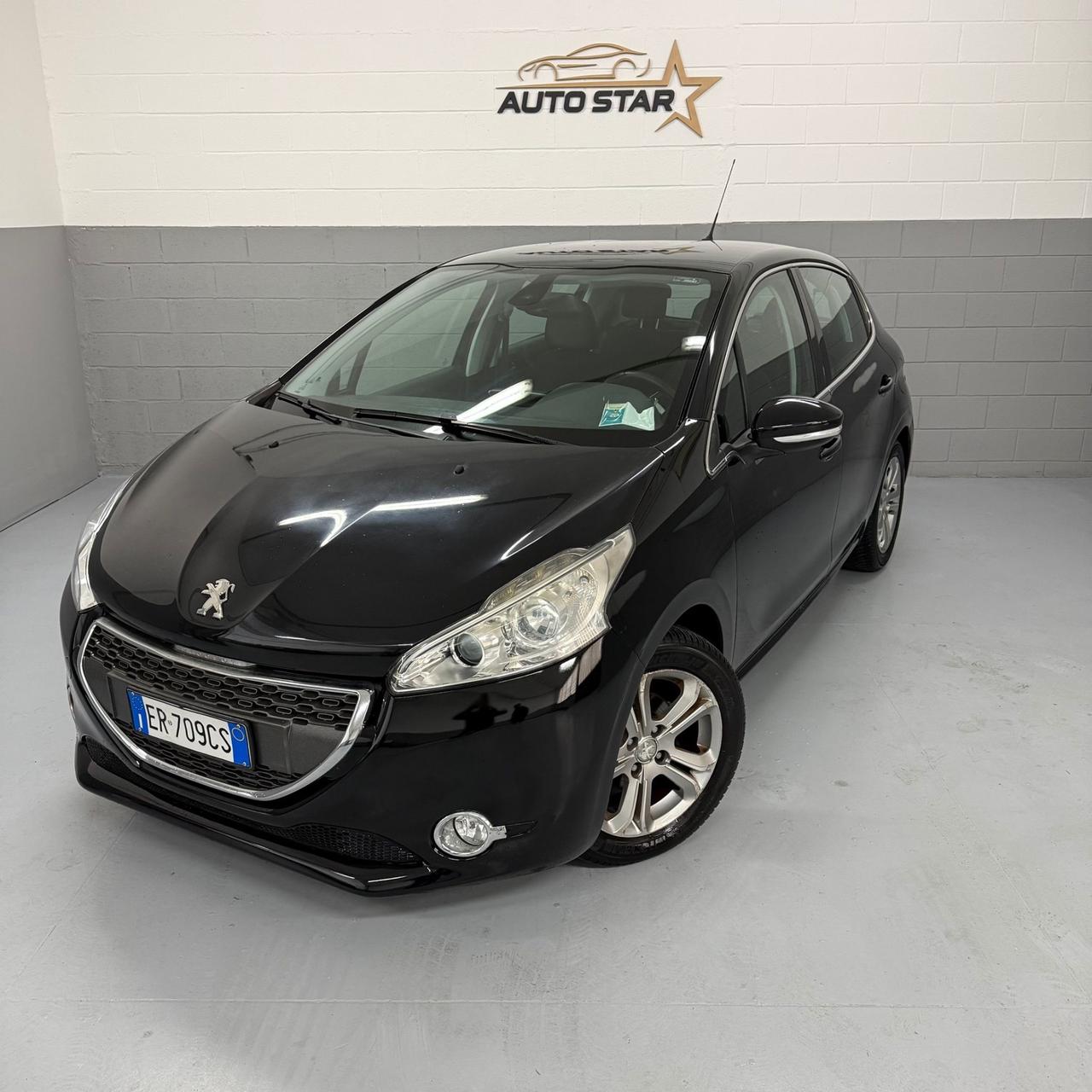 Peugeot 208 1.4 HDi 68 CV 5 porte Allure NEOPATENTATI