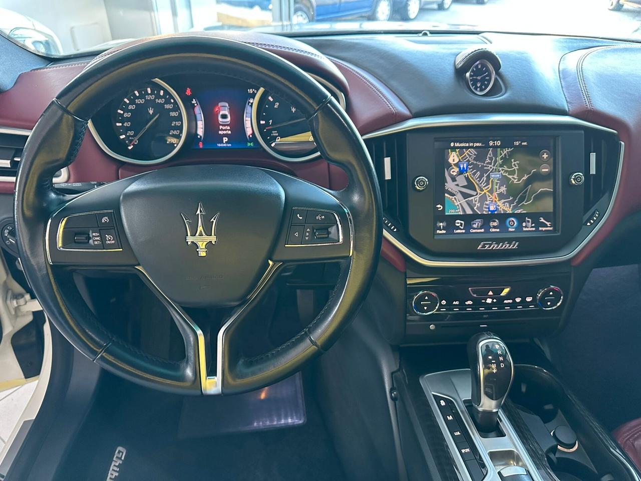 NOLEGGIO Maserati Ghibli V6 3.0 Diesel 275 CV INTERNI CARTIER TETTO APRIBILE