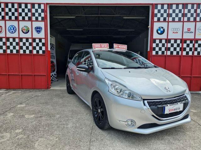 Peugeot 208 1.4 HDi 68 CV 5 porte X NEOPATENTATI