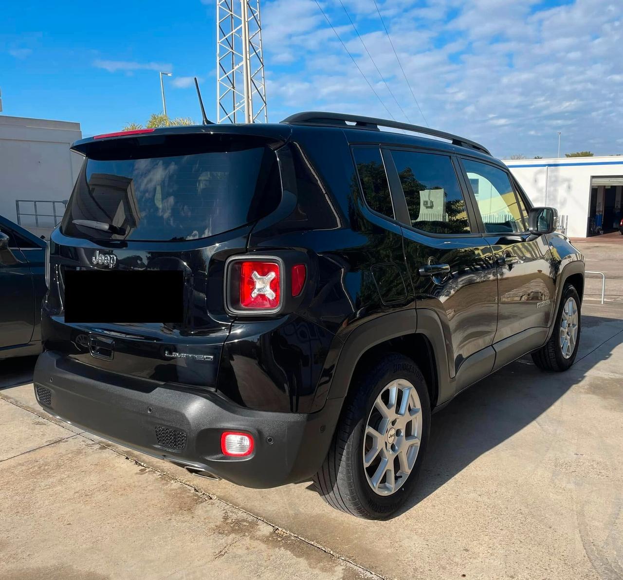 Jeep Renegade 1.3 T4 DDCT Limited